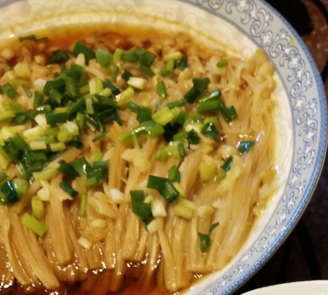 蒜蓉蒸金针菇