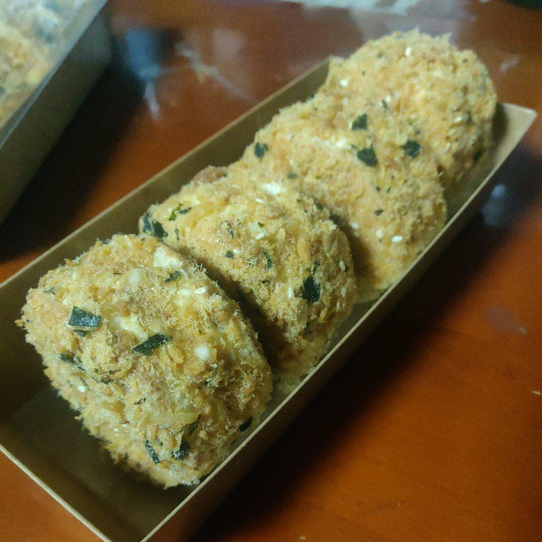 美味海苔肉松小贝