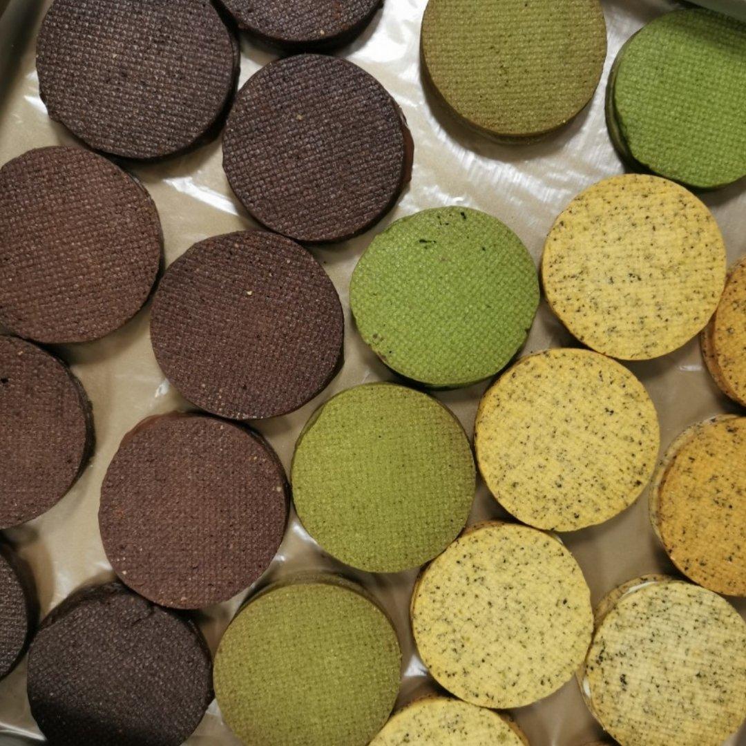 多口味夹心曲奇饼干(平整酥脆的秘诀)