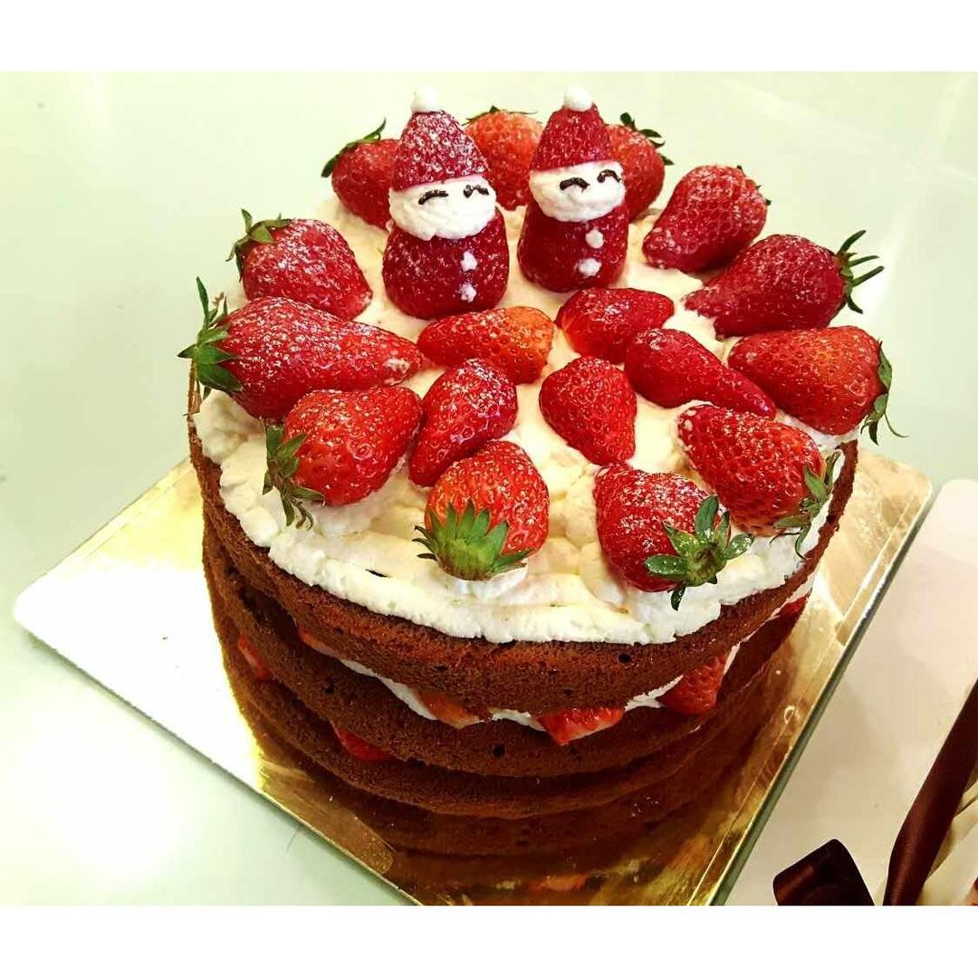 草莓玫瑰裸蛋糕（图文+视频）