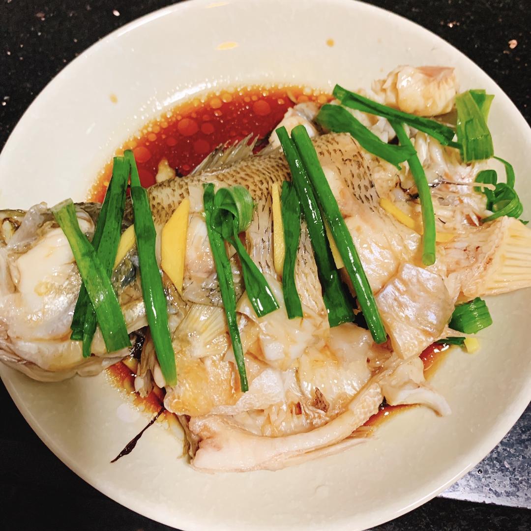 清蒸鲈鱼