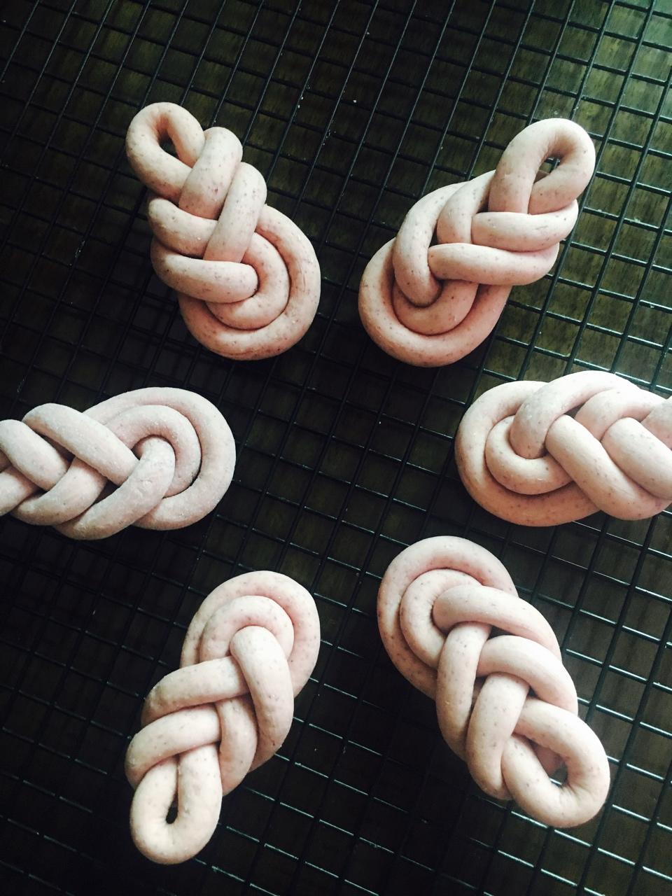 双色琵琶扣馒头