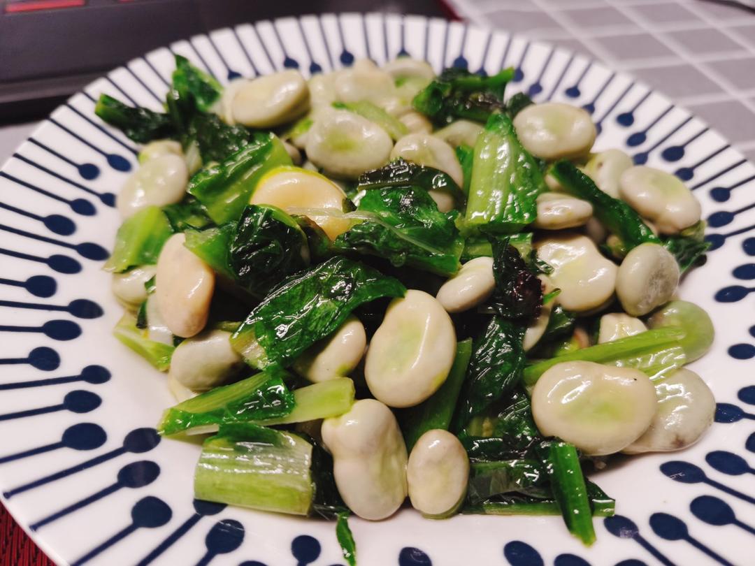 莴笋叶炒蚕豆(胡豆)