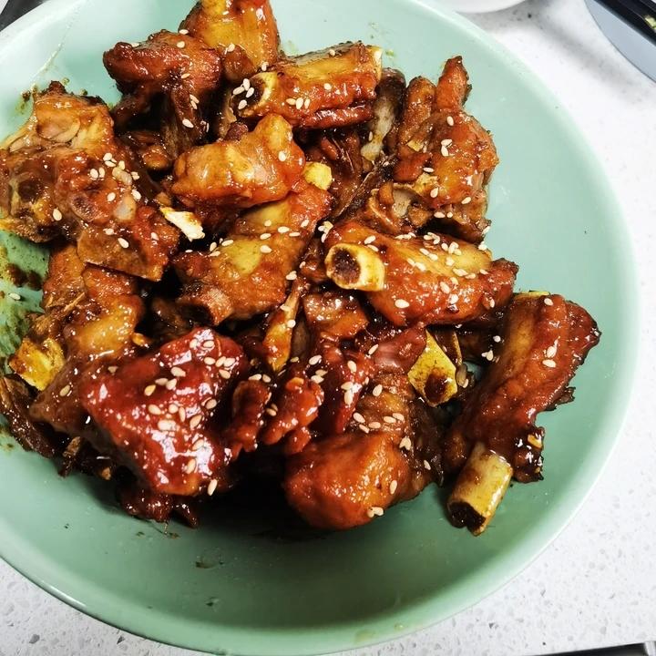 零失败的“糖醋排骨”黄金配比酱汁