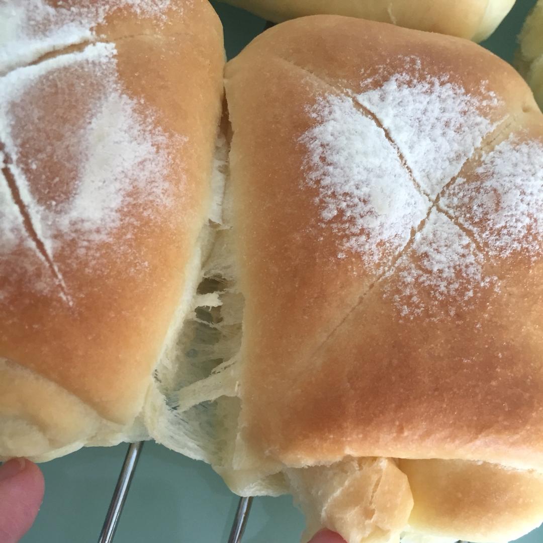 软到不知所措的牛奶卷