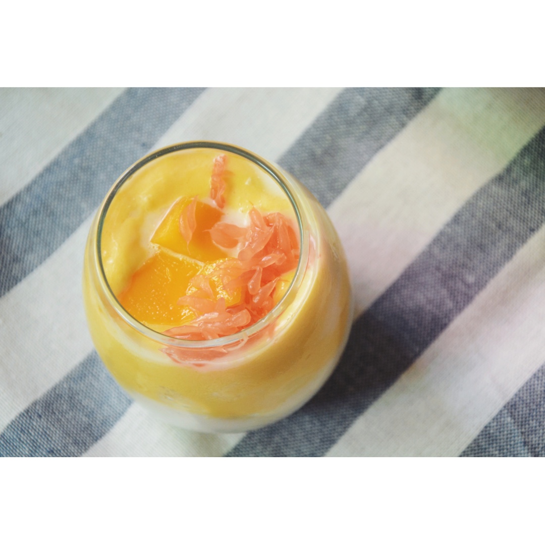 不输甜品店的杨枝甘露