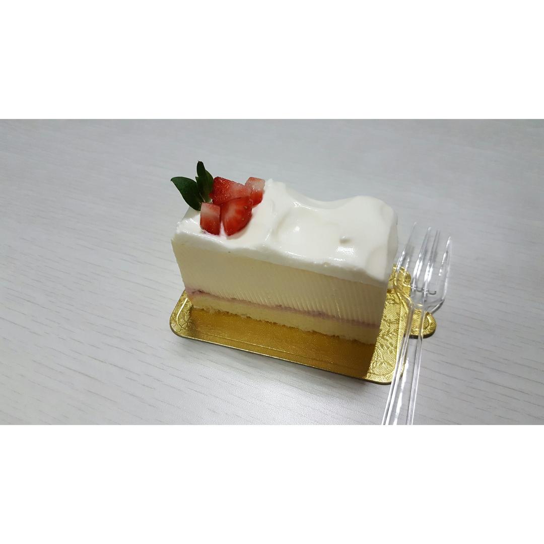 草莓冻芝士蛋糕（视频菜谱）