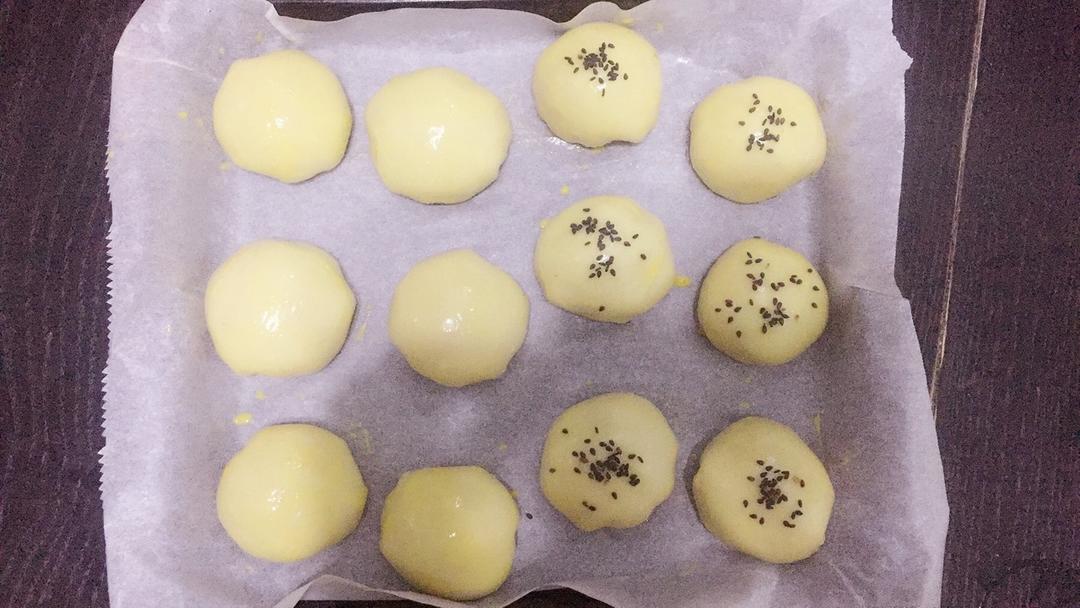 泳式鲜肉榨菜月饼