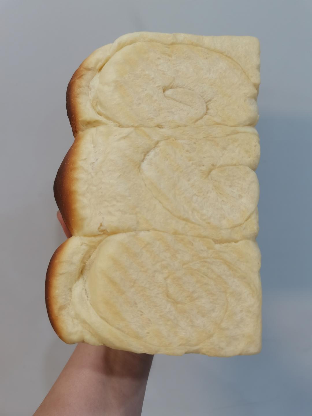 微咸味奶油吐司