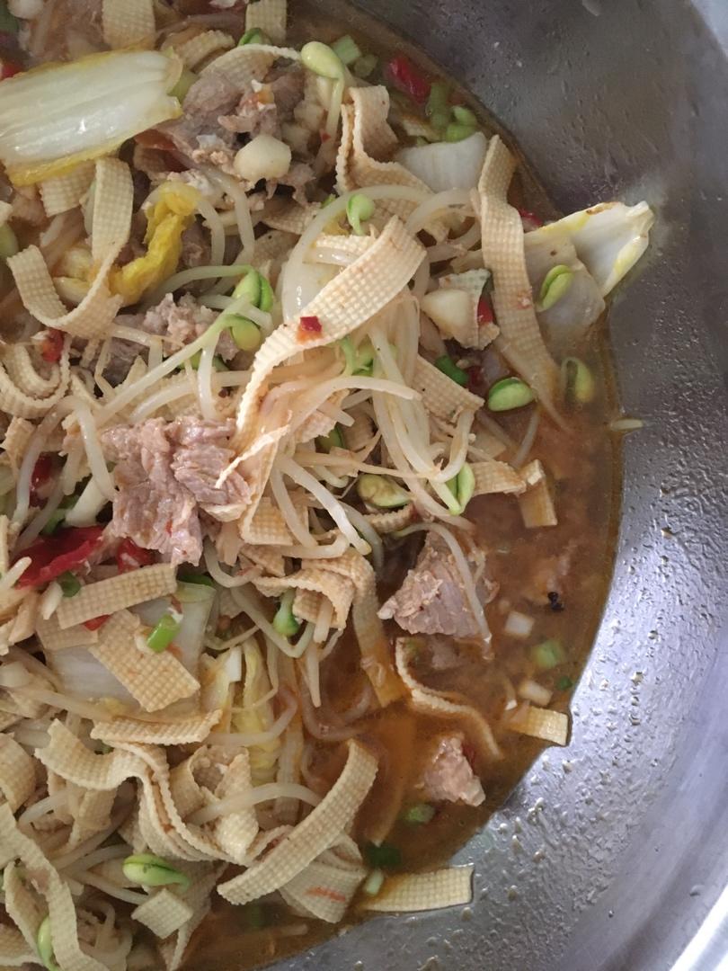 厨师长教你：“水煮肉片”的正宗做法，这味道真的很四川