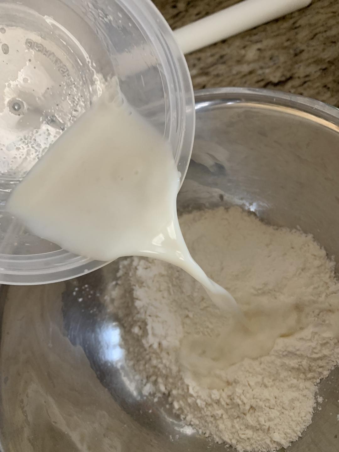 纯奶手撕吐司的做法 步骤1