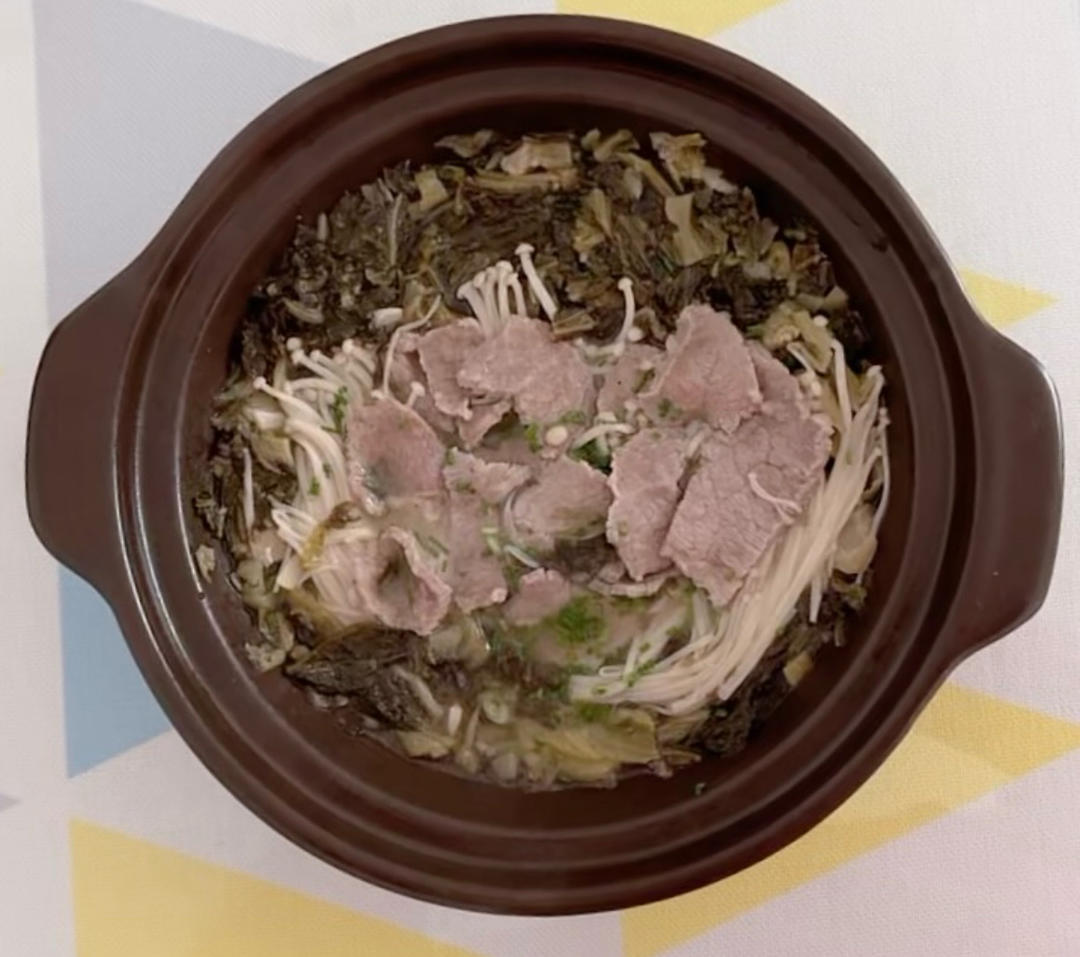 酸菜牛肉煲