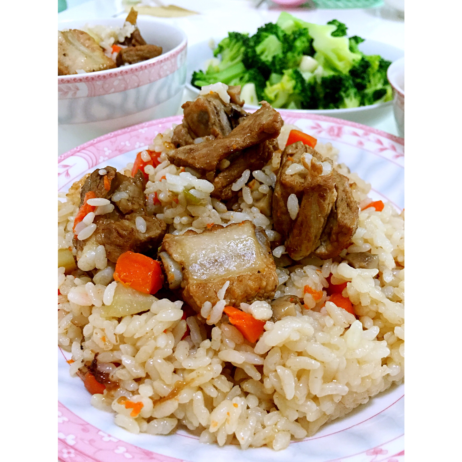 喷香排骨焖饭（爆好吃）