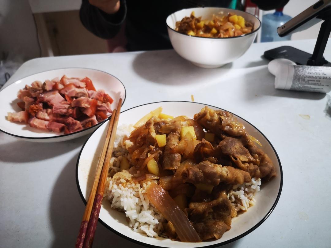 好吃到舔碗底的土豆肥牛拌饭