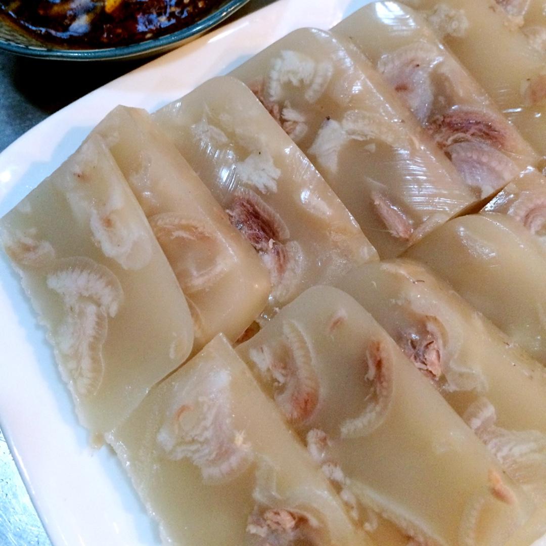 熊小熊o做的堂妈教你做年夜饭必吃———猪蹄冻