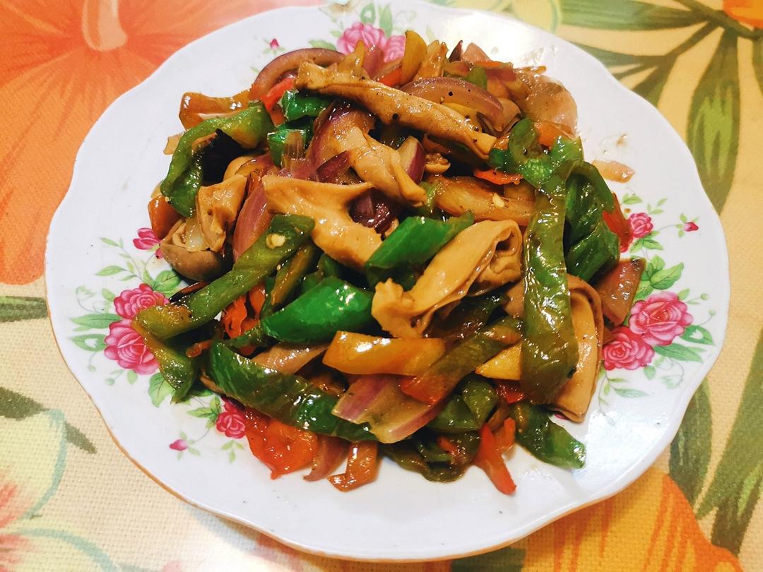 一菜二吃“米饭杀手”爆炒香辣猪肚&暖胃胡椒猪肚汤