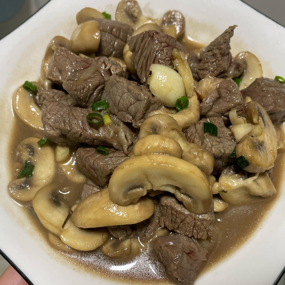 蒜香口菇牛肉粒