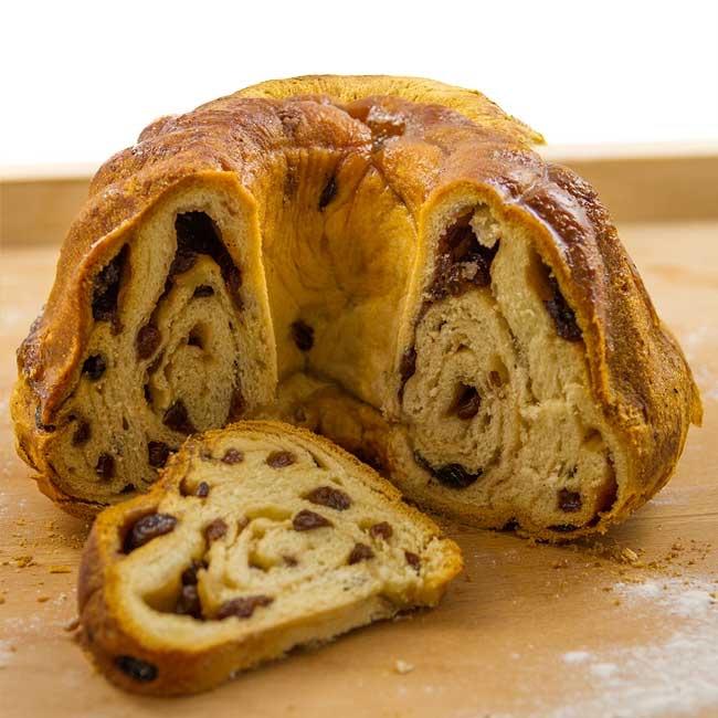 奥地利牛太做的奥地利卷心面包reindling