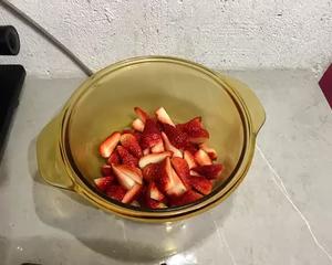 生酮丢糖草莓酱的做法 步骤2