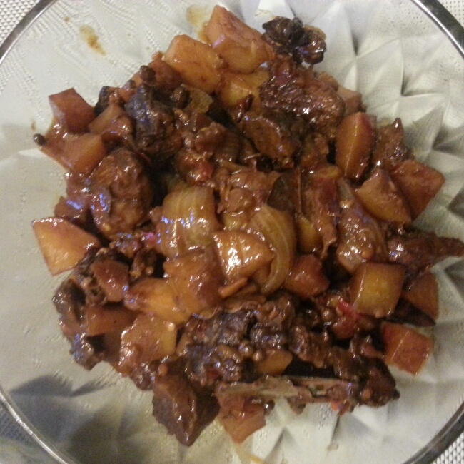 胡萝卜土豆烧牛腩