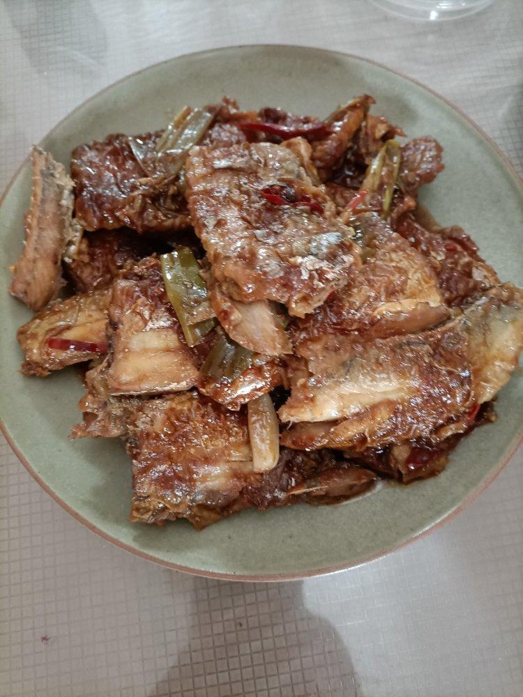 零失误的红烧带鱼，经典家常菜，吃了就忘不掉的味道