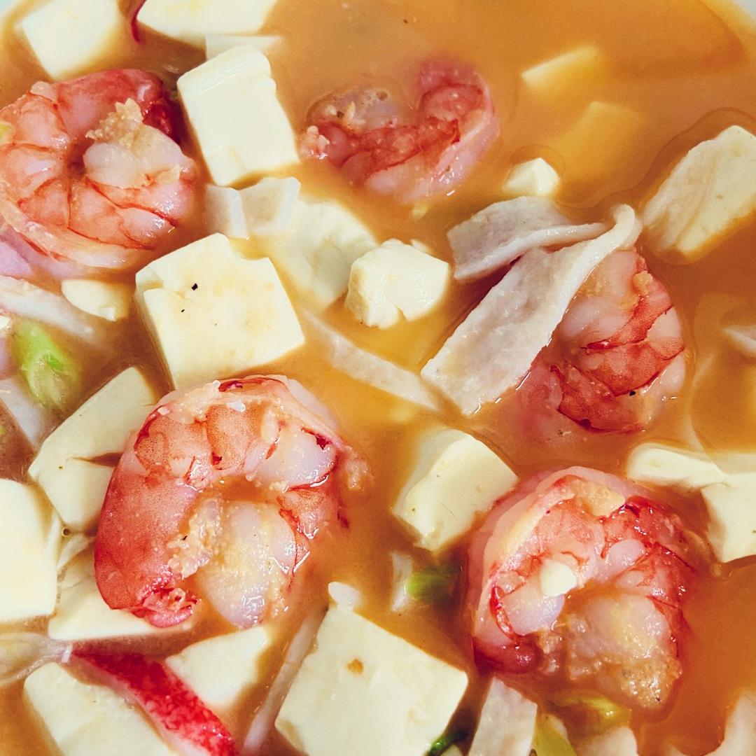 下饭神器咸蛋黄豆腐煲，汤汁鲜香浓郁！