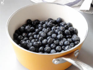 法式蓝莓果酱的做法 步骤1