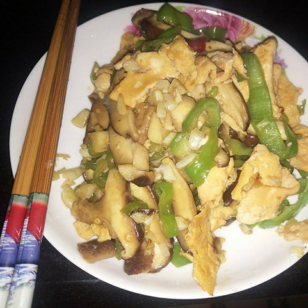 青椒香菇炒鸡蛋