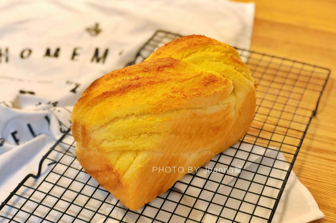 椰蓉吐司面包 Coconut Loaf