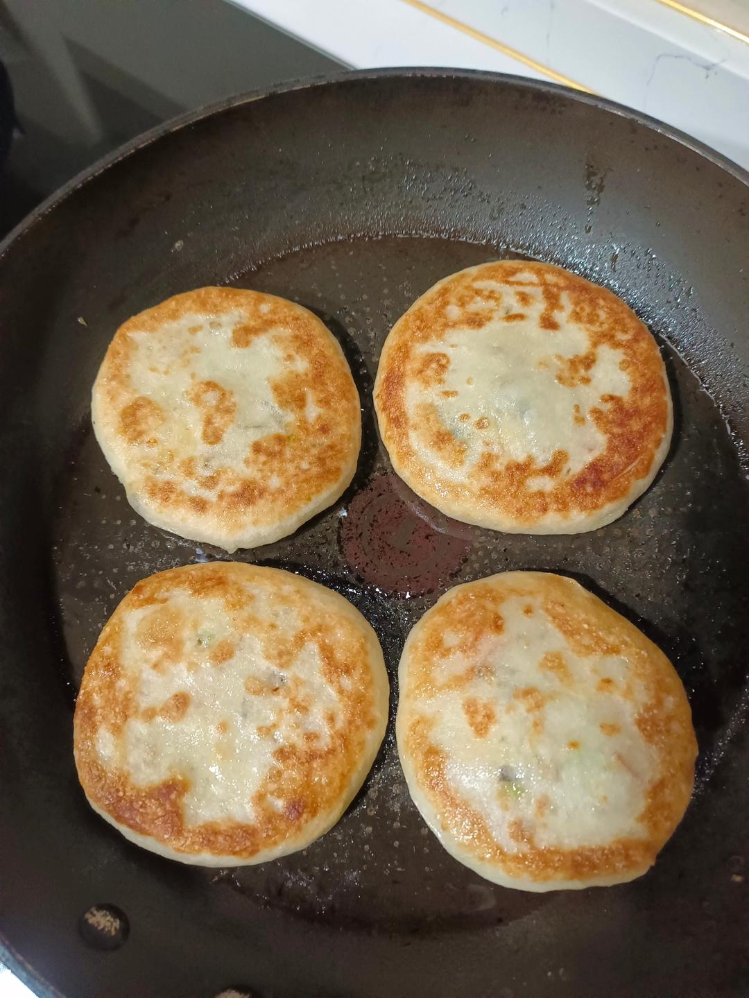 包菜粉丝鸡蛋饼