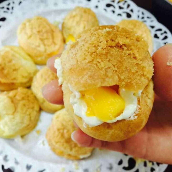 酥皮奶油泡芙--#皮黑森林#