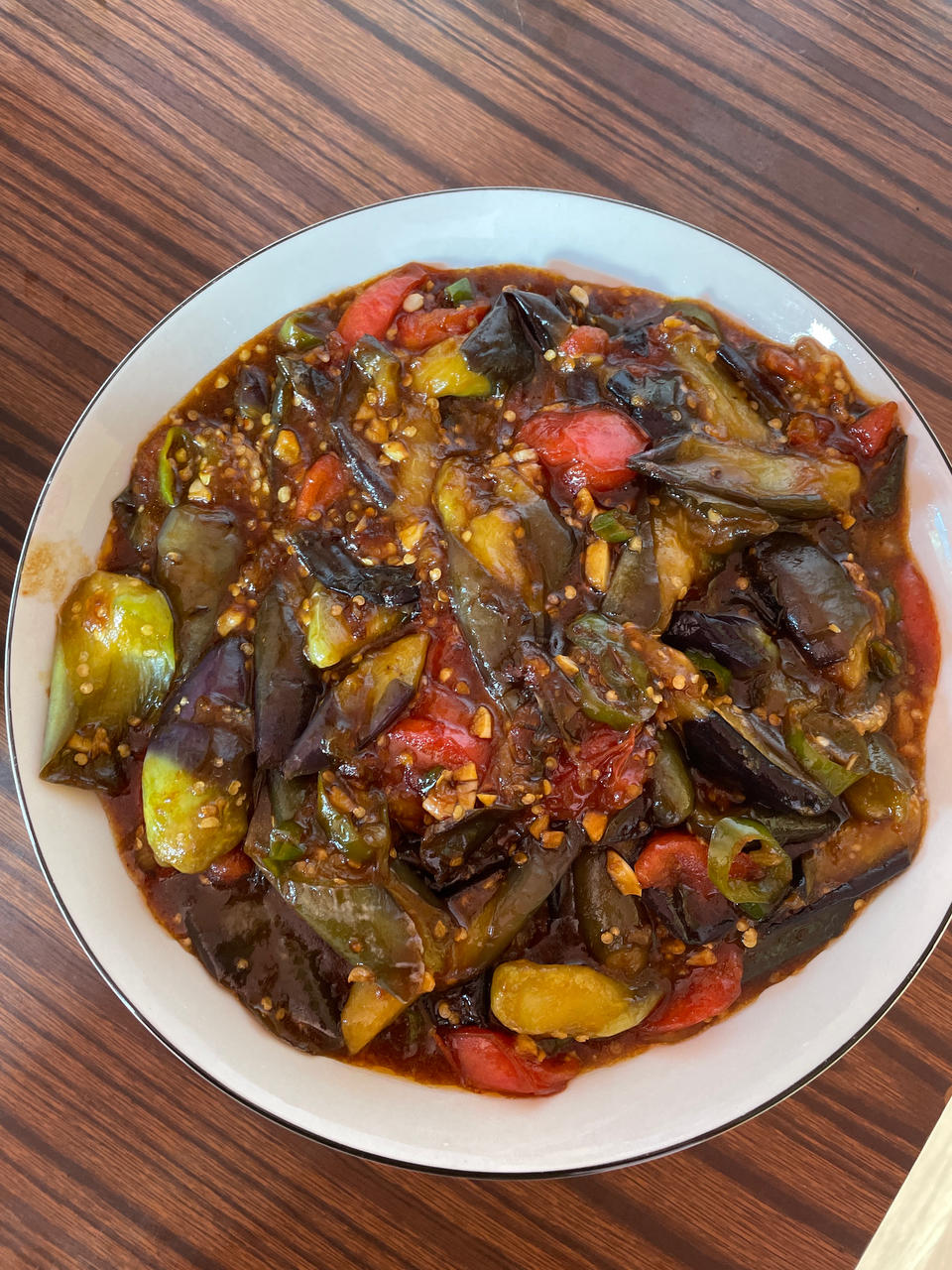 红烧茄子（佐西红柿尖椒）