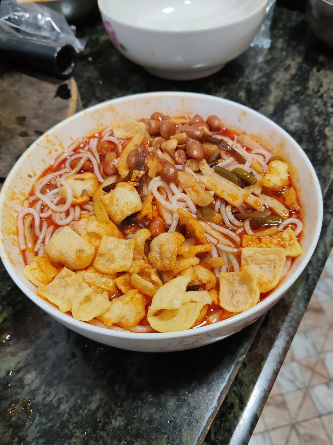 螺蛳粉要这样煮才是广西那味！
