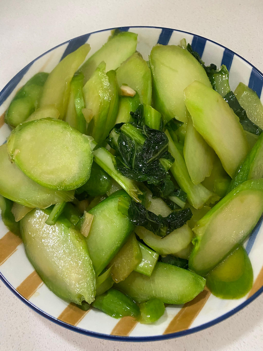 蚝油芥蓝，改刀后的比不改刀好吃百倍