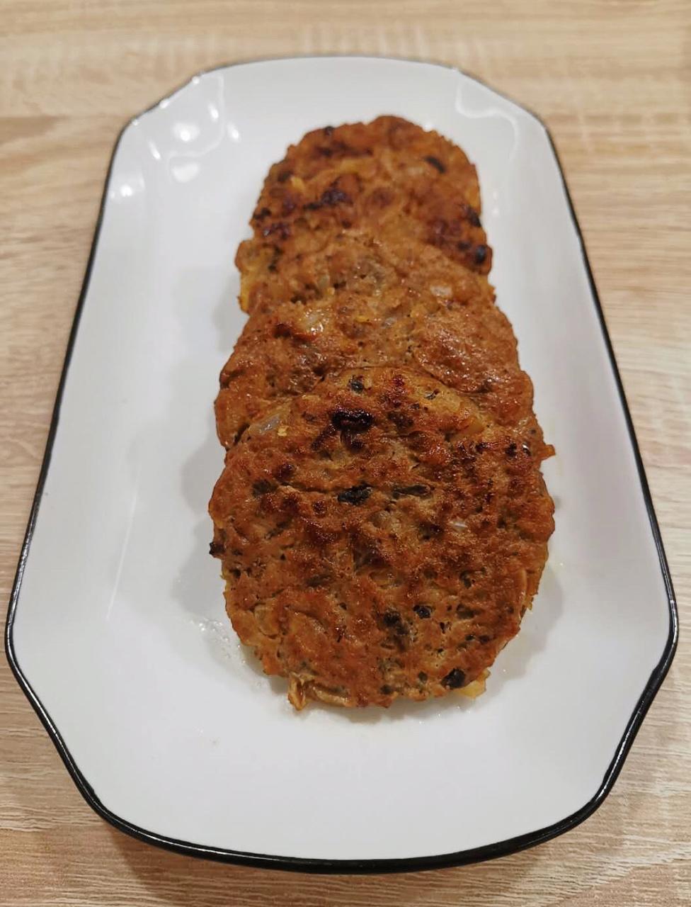 胡萝卜洋葱鸡胸肉饼（减脂食谱）