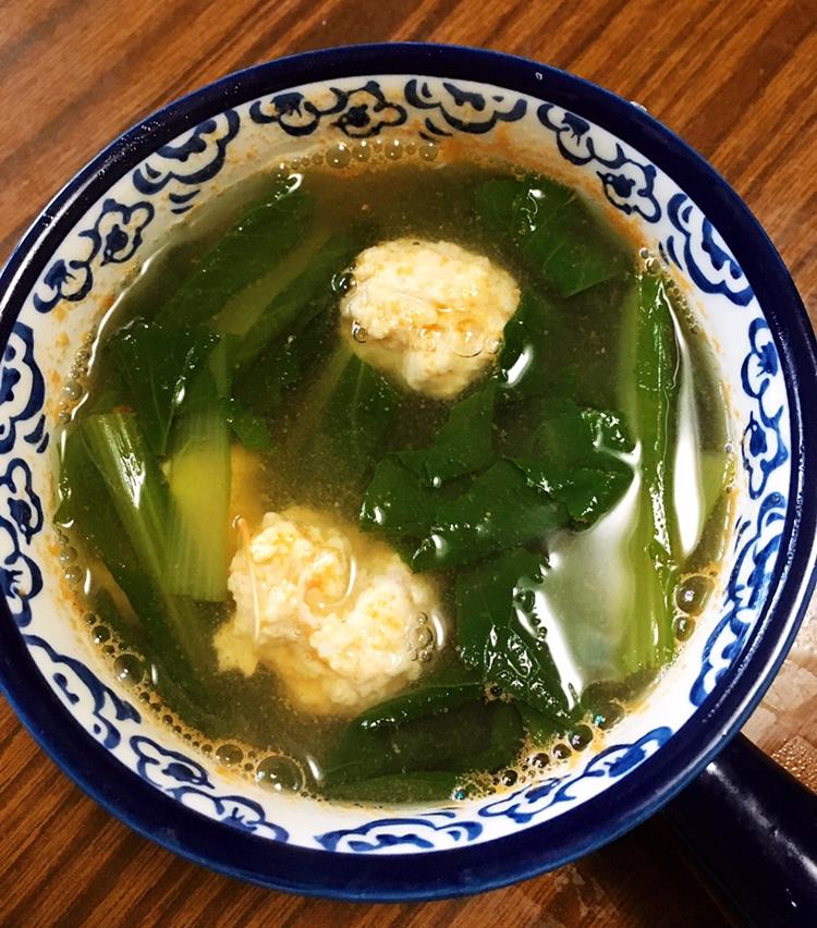 小白菜丸子汤