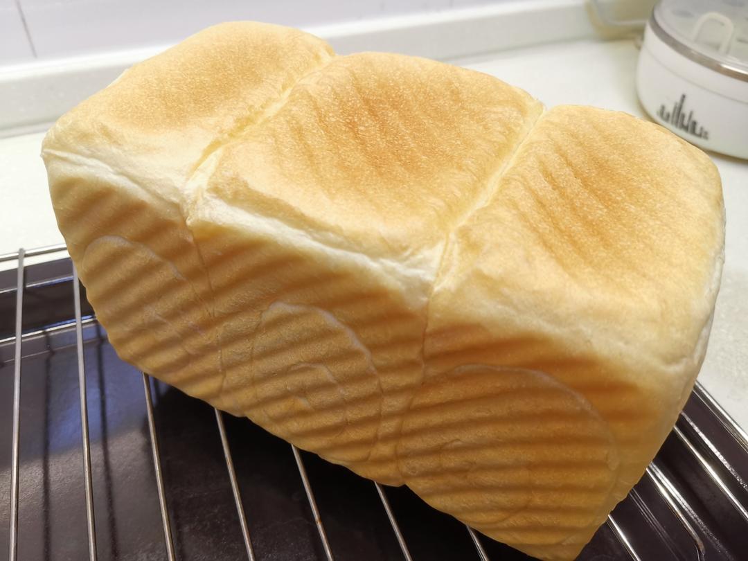 吴克己大师的手撕炼乳吐司