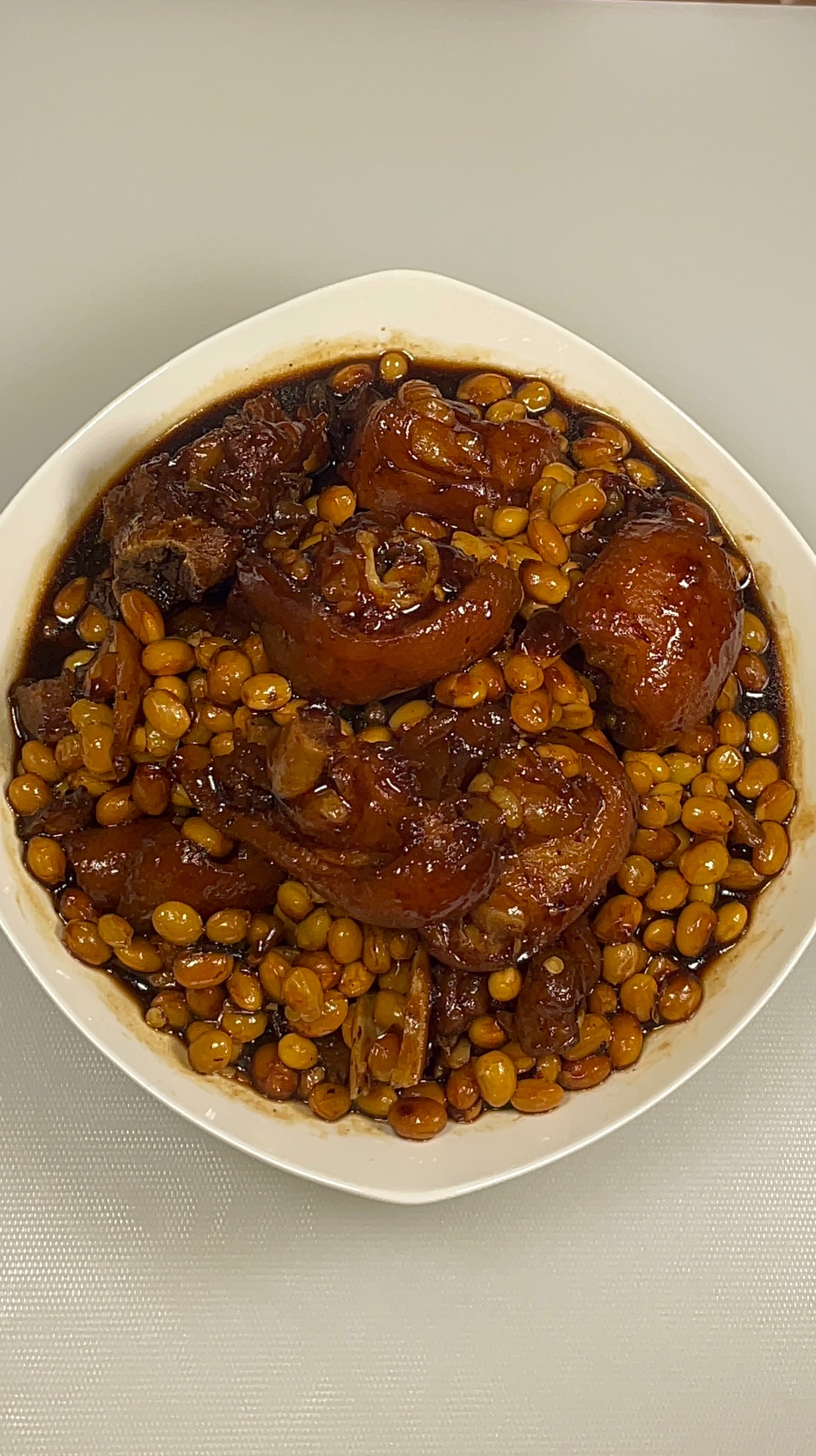 卤水黄豆焖猪蹄(砂锅版)的做法