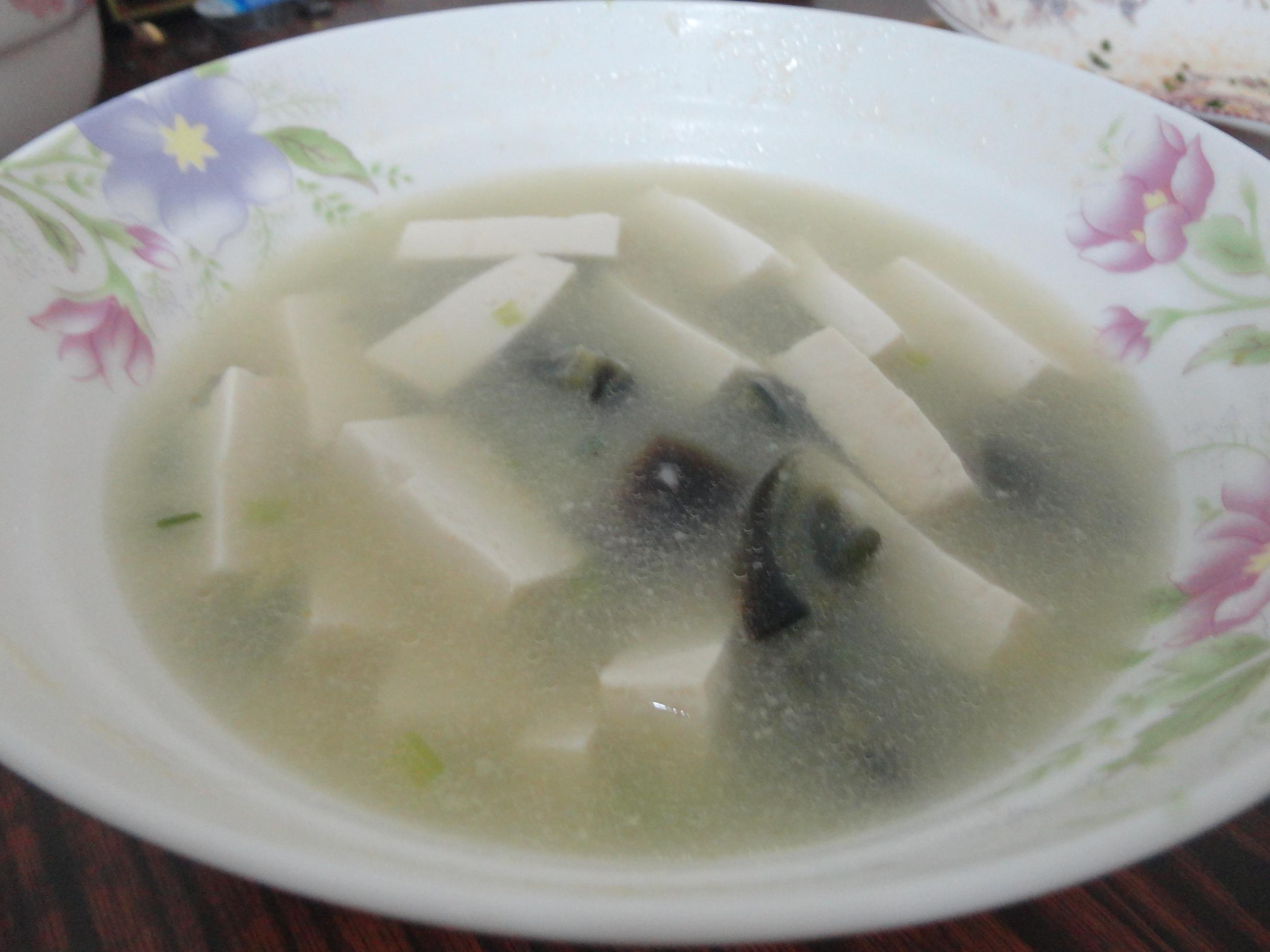 皮蛋豆腐汤的做法