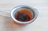 普洱茶卤鸡的做法 步骤2