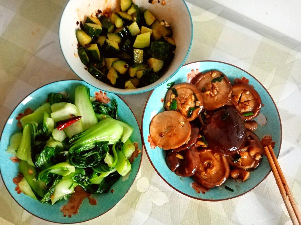 鲜嫩多汁，比鲍鱼还好吃红烧香菇