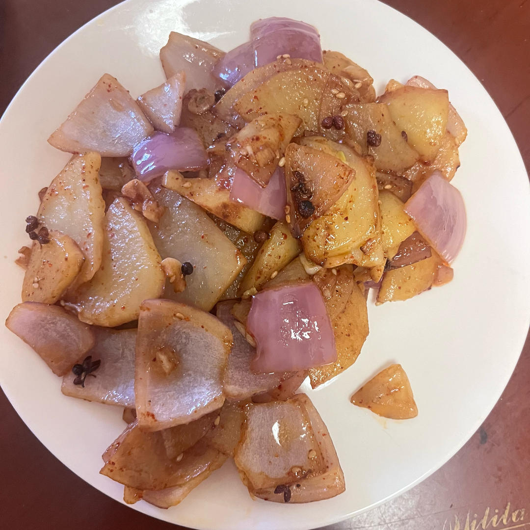 孜然洋葱炒土豆