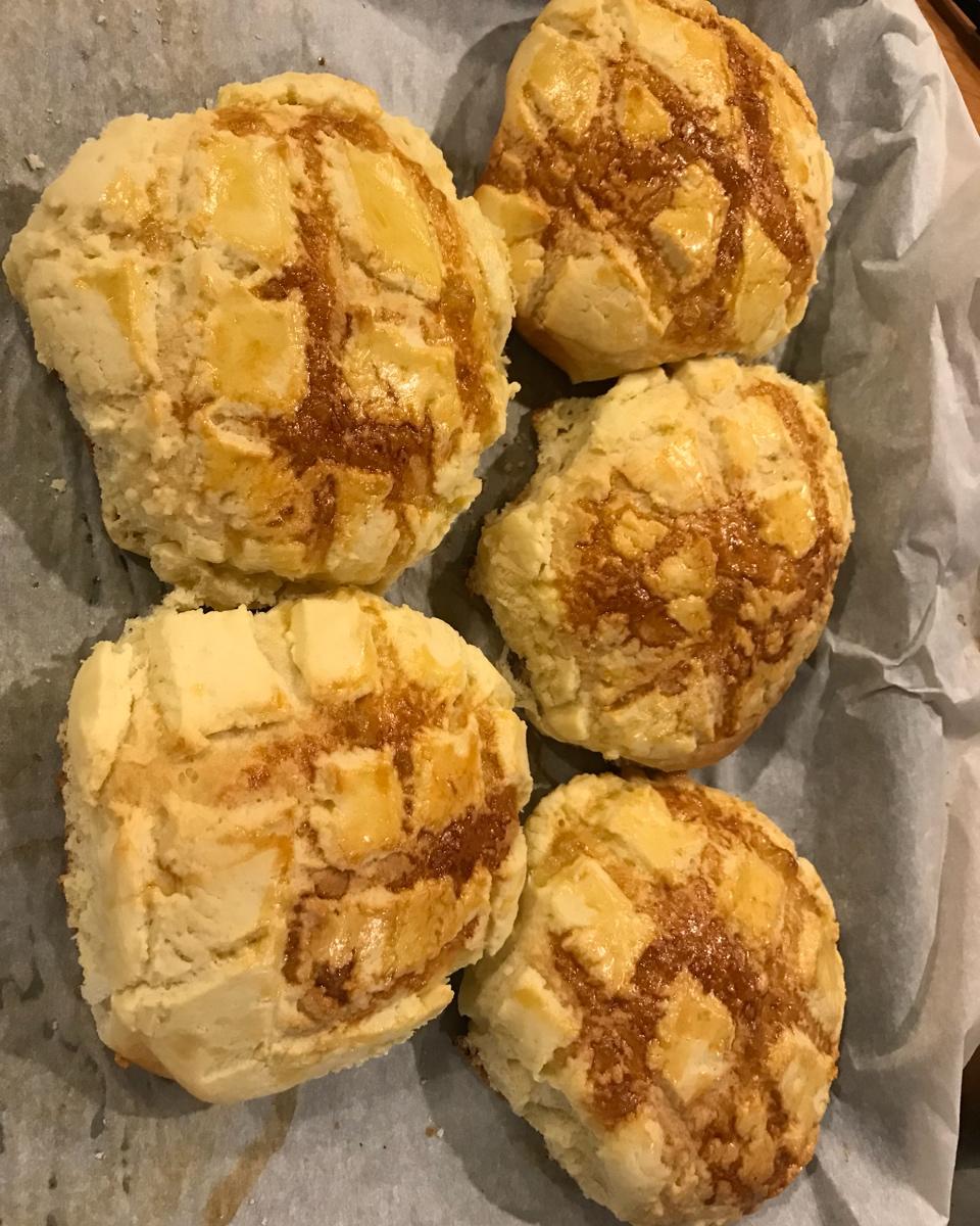稣皮菠萝包