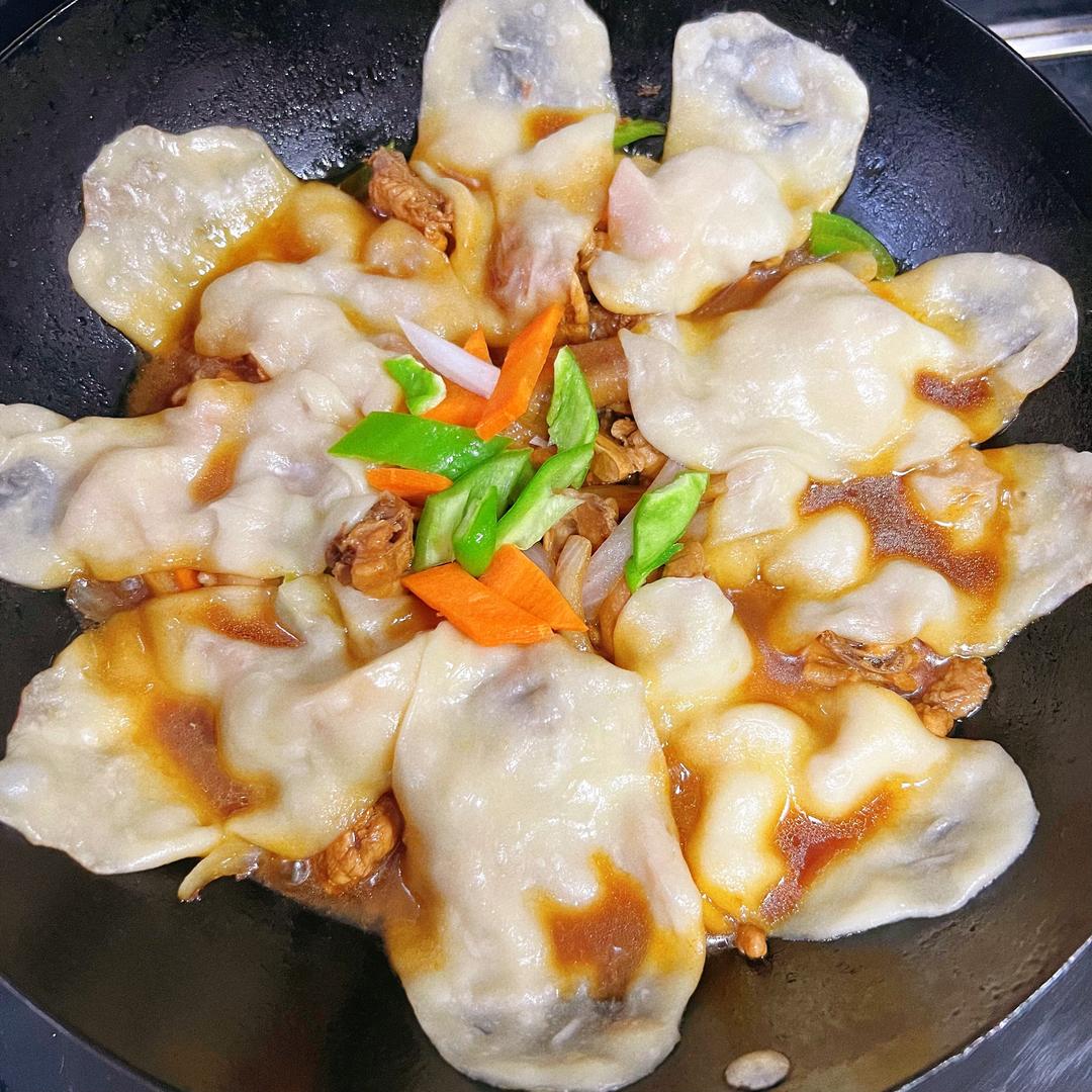 新手也能学会的家庭版地锅鸡贴饼的做法