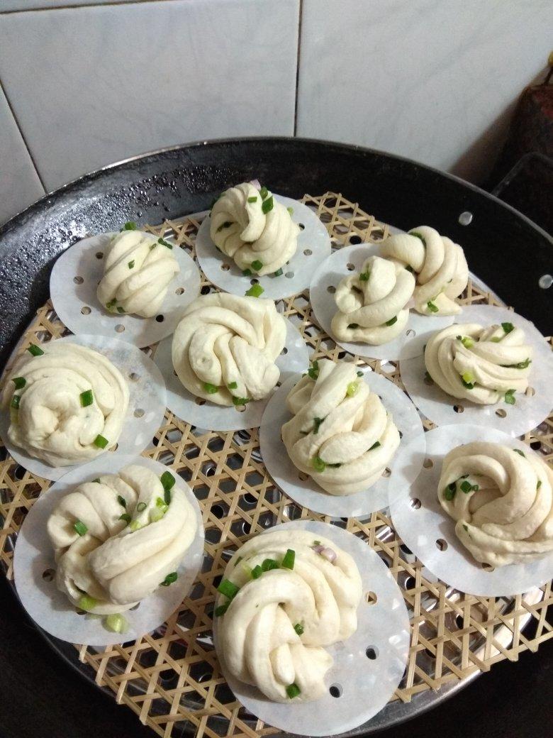 葱油花卷 Steamed Roll