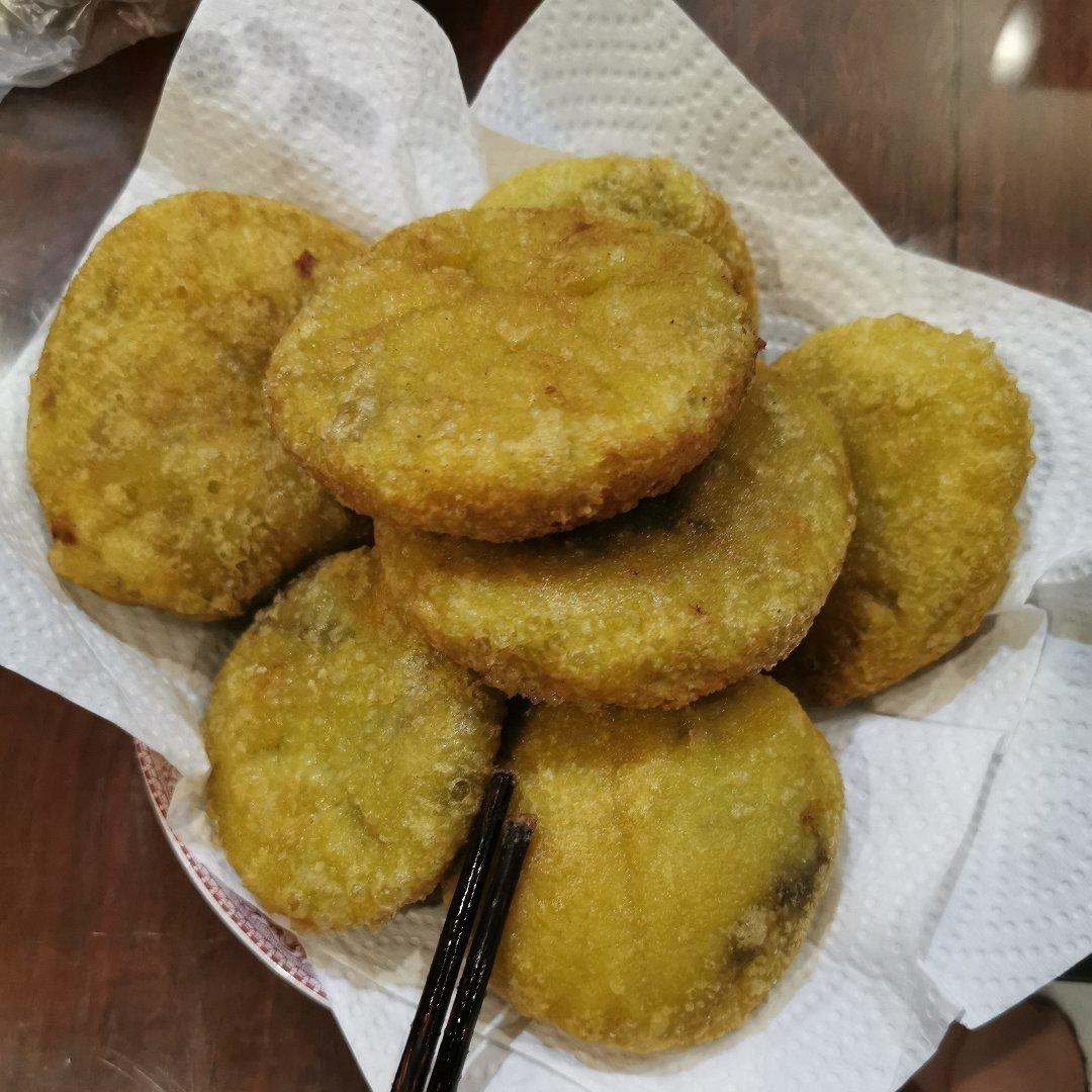 张家口人都爱吃的黄米面炸糕