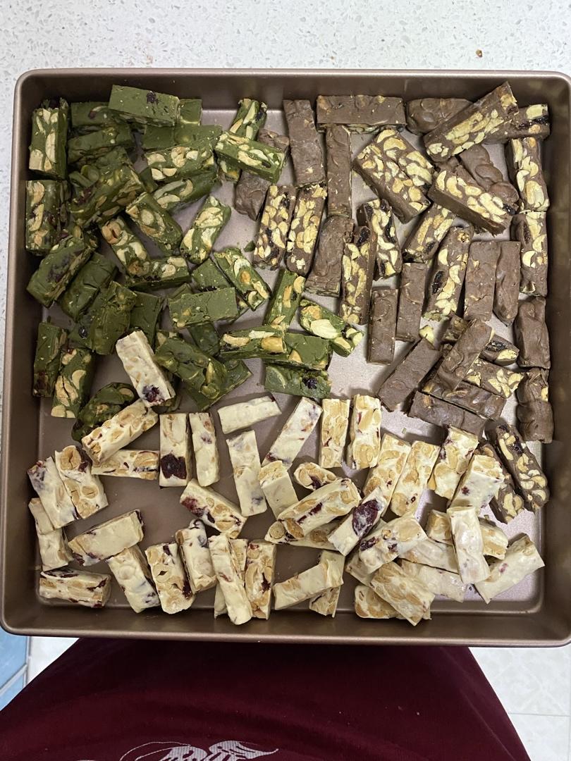 牛轧糖 牛扎糖不甜