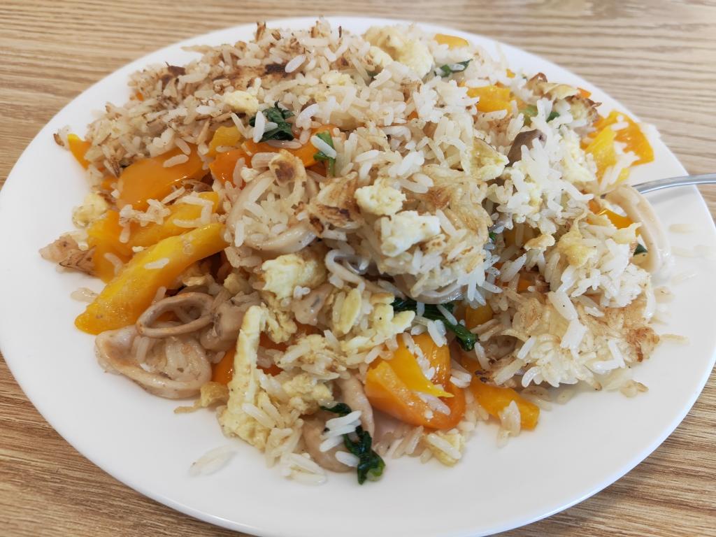 好吃到哭的海鲜蛋炒饭的做法