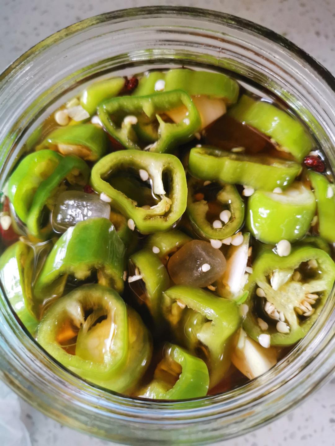 腌酸辣椒 （脆辣椒）