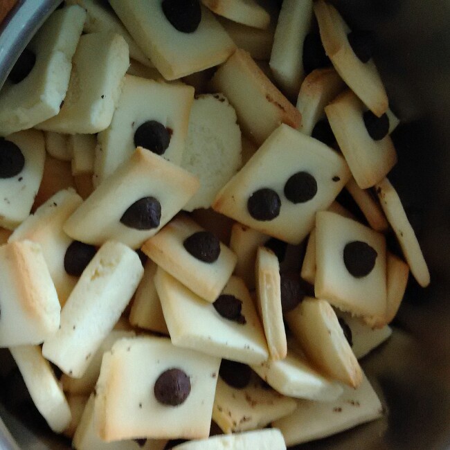 牛奶方块小饼干